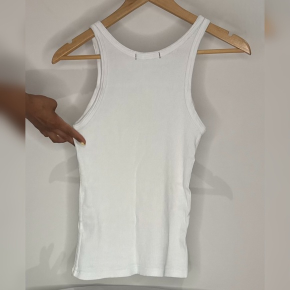 AMO Women’s Ribbed Long Tank Top White Size Small - Classic Fitted Scoop Neck - Picture 2 of 8